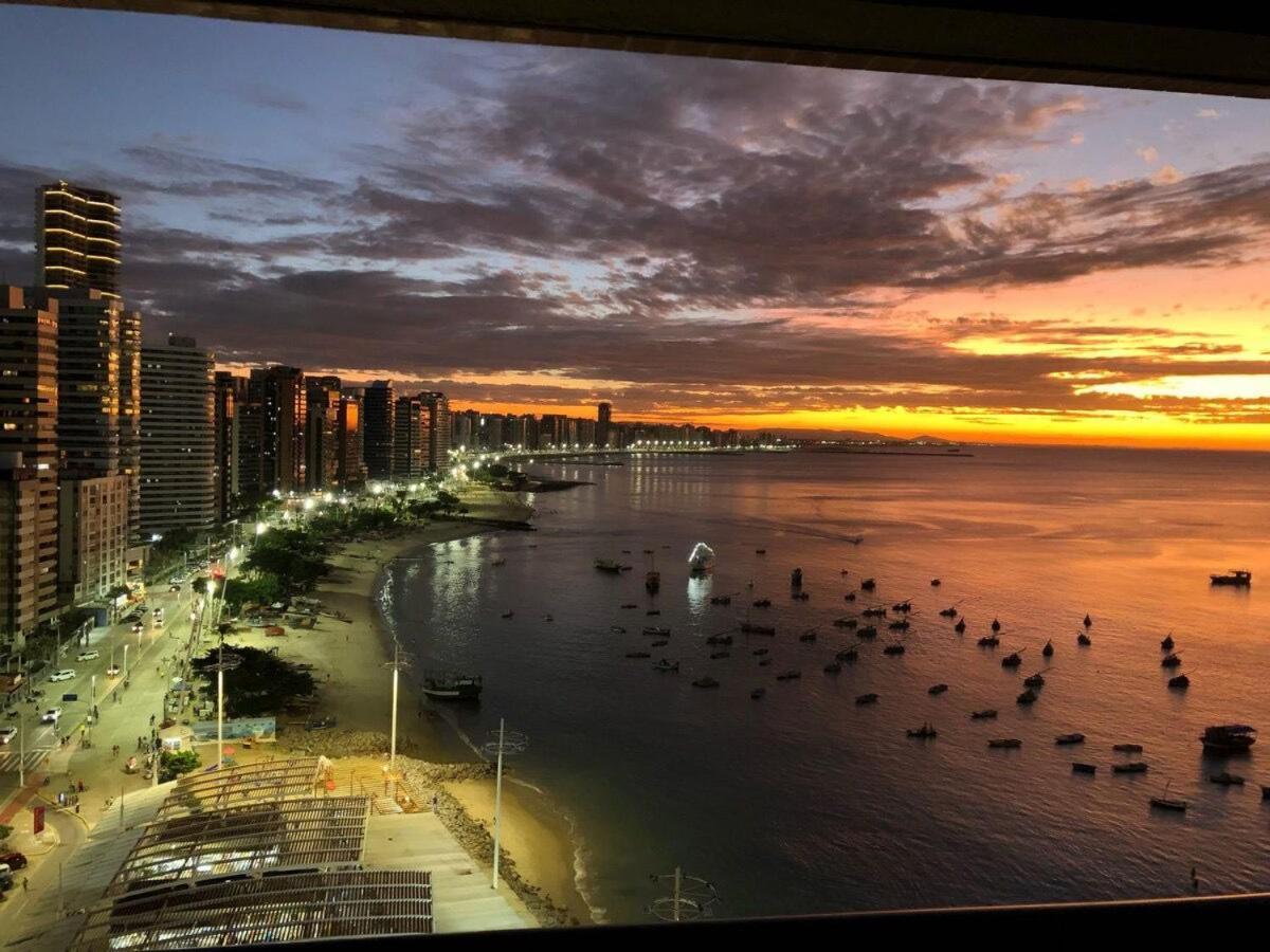 Flat Iate Plaza Na Beira Mar Com Vista Mar Lejlighed Fortaleza  Eksteriør billede